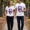 pareja Camiseta "Calavera Amatista" - Cráneo y Rosas Púrpuras Camiseta "Calavera Amatista" - Cráneo y Rosas Púrpuras