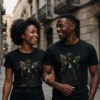 Camiseta "Silueta Alada" - Hada y Mariposas Doradas